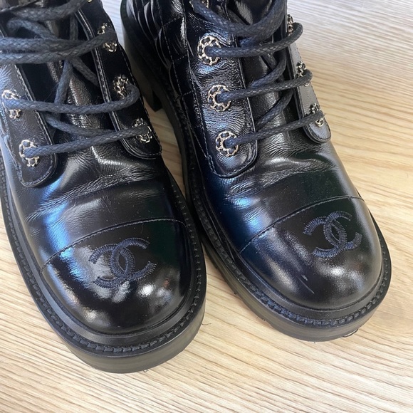 Chanel Combat Boots Size 39 ✨ - Picture 2 of 5